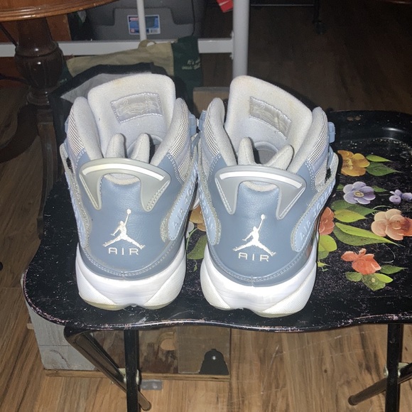 Air Jordans in excellent shape worn only a couple of times. - Picture 4 of 5